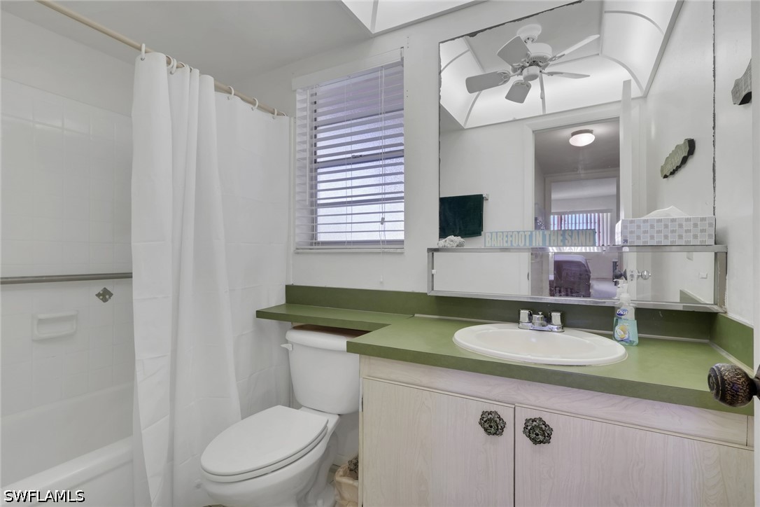 1 Bed Condominium for Sale in Naples, photo 19
