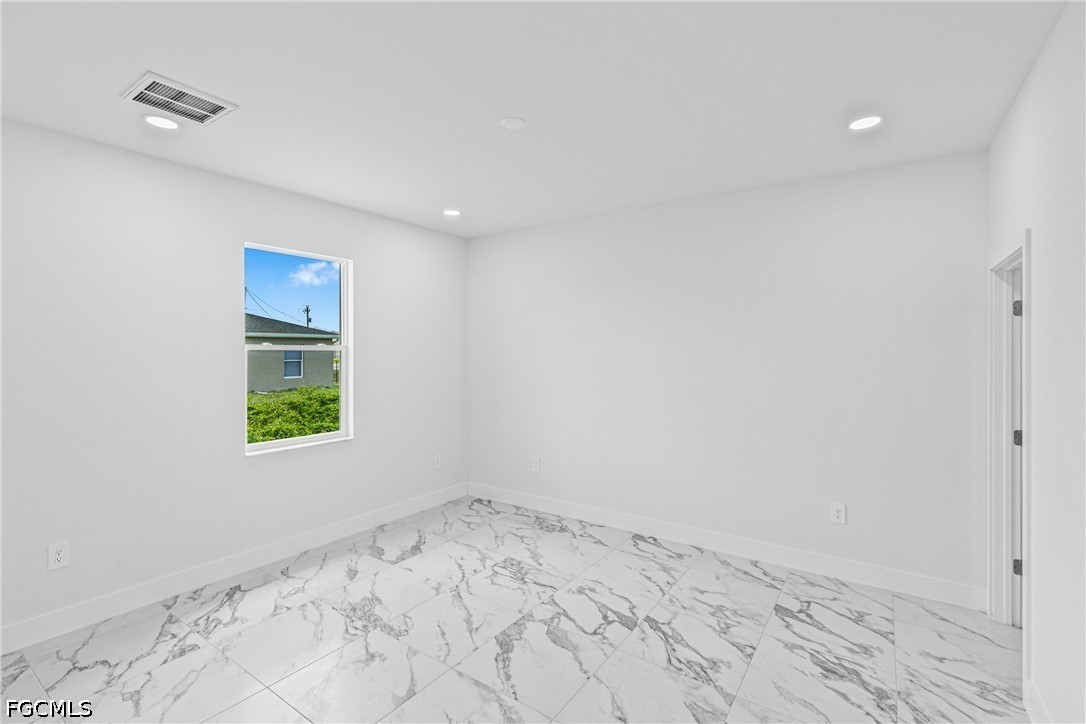 6 Bed Duplex for Sale in Lehigh Acres, photo 19