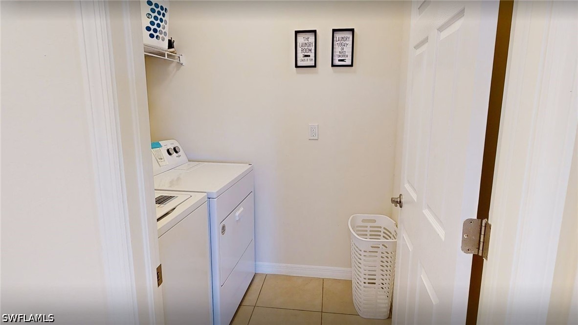 4 Bed SingleFamilyResidence for Sale in Cape Coral, photo 19