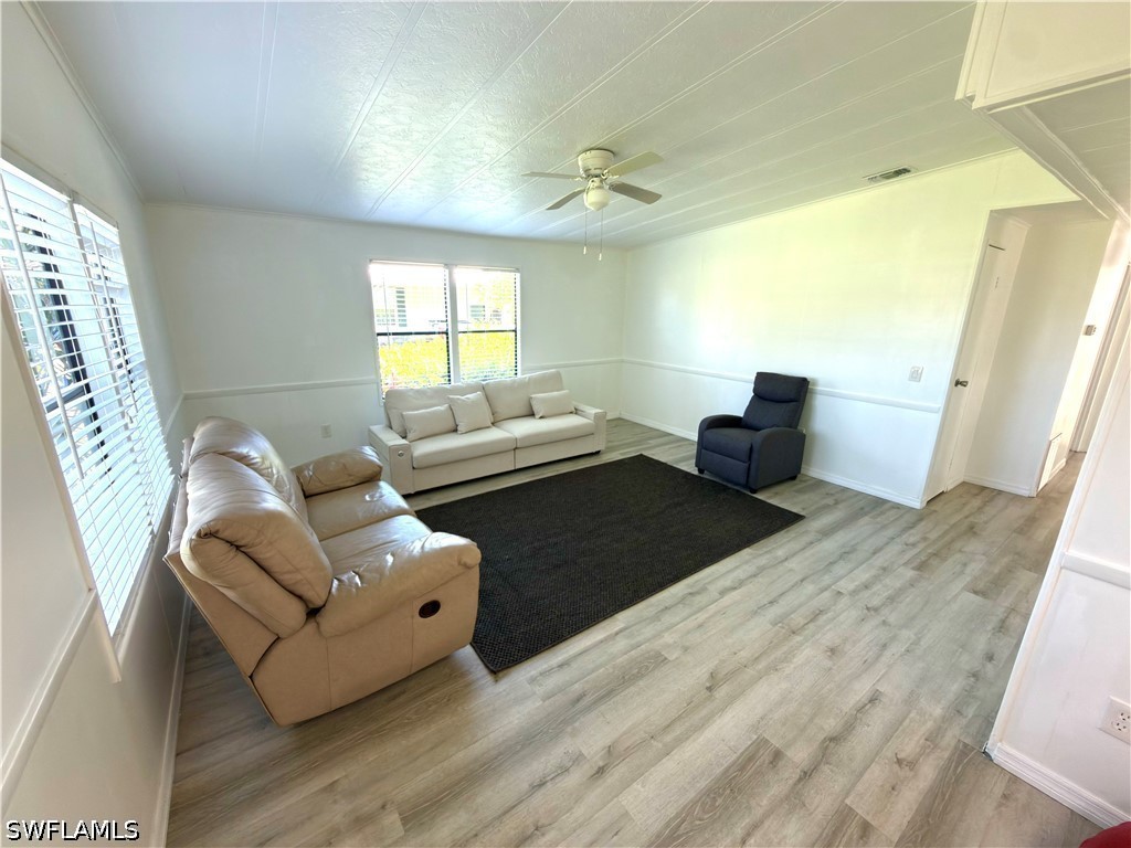 2 Bed ManufacturedHome for Sale in Naples, photo 19