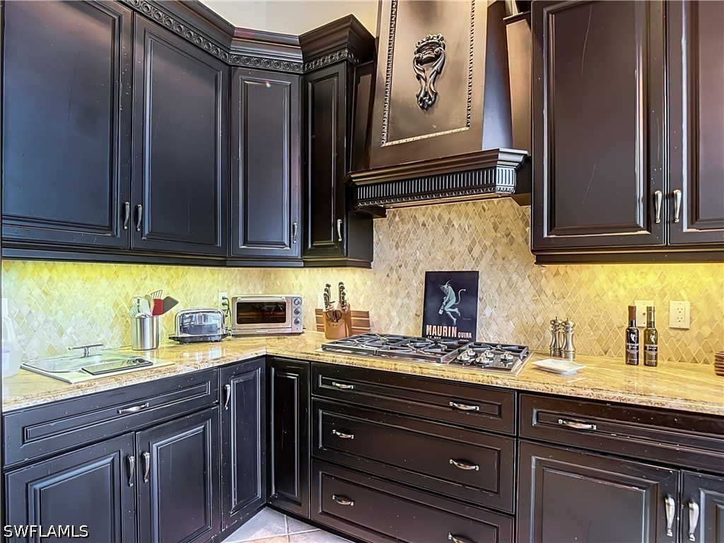 3 Bed Waterfront Home for Sale in Monterey, photo 19
