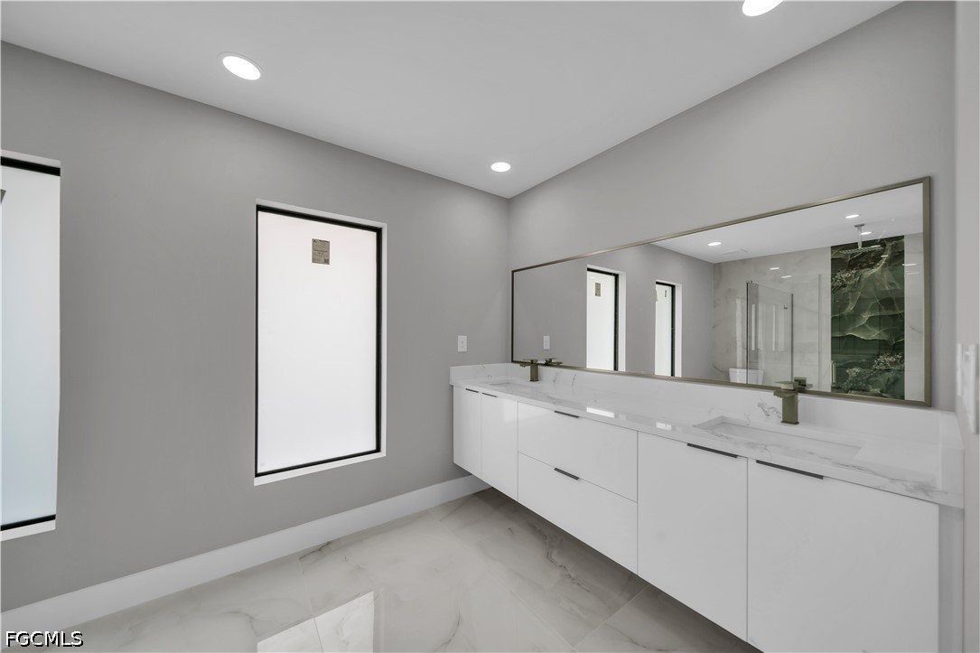 3 Bed SingleFamilyResidence for Sale in Lehigh Acres, photo 19