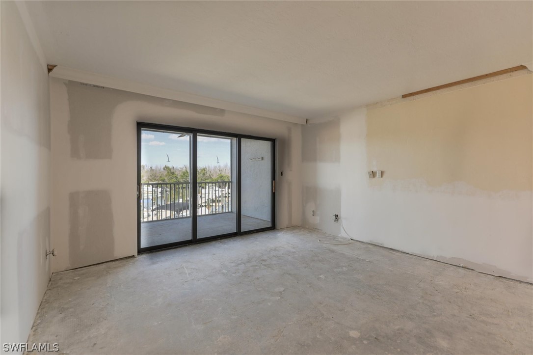 1 Bed Pool Home for Sale in Bayside Villas, photo 20