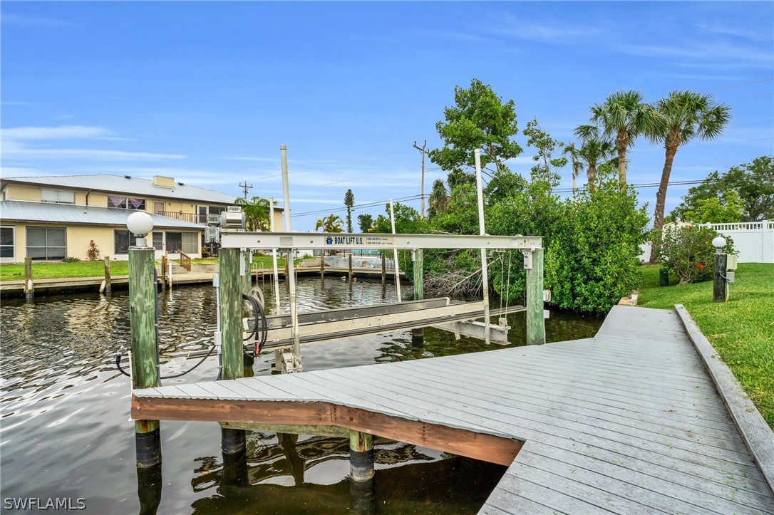 2 Bed Waterfront Home for Sale in Cape Coral, photo 20