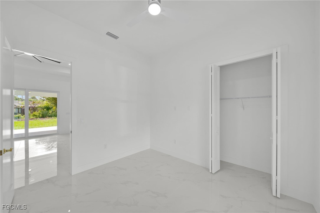 4 Bed SingleFamilyResidence for Sale in Lehigh Acres, photo 20