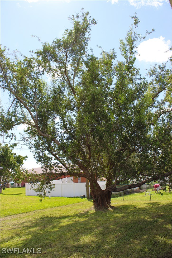 3 Bed SingleFamilyResidence for Sale in Cape Coral, photo 20