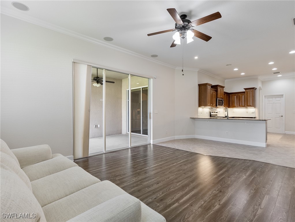 4 Bed SingleFamilyResidence for Sale in Estero, photo 20
