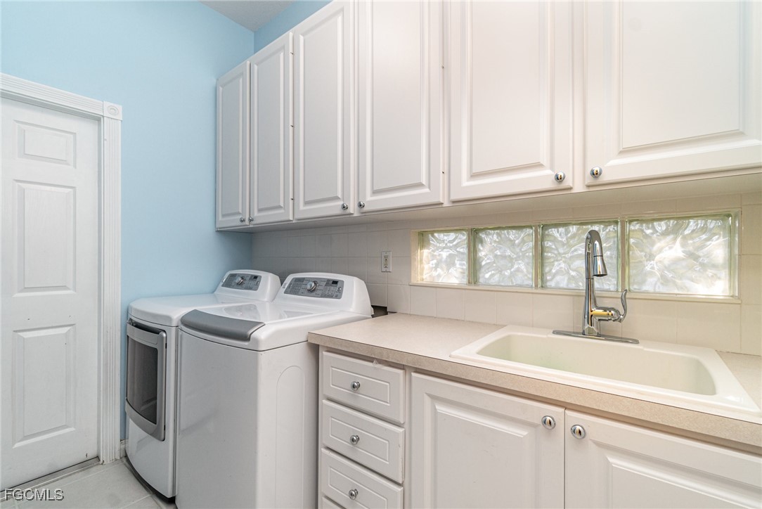 4 Bed Pool Home for Sale in Island Walk, photo 20