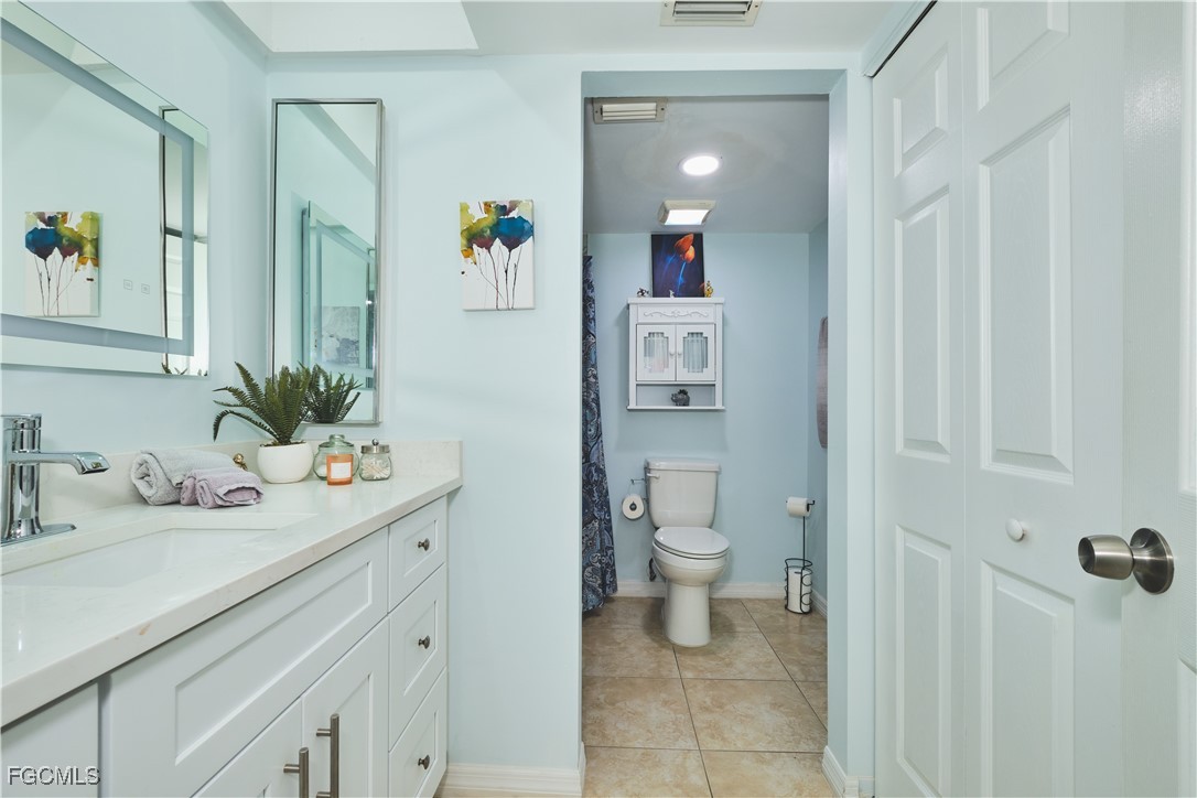 2 Bed Condominium for Sale in North Fort Myers, photo 20