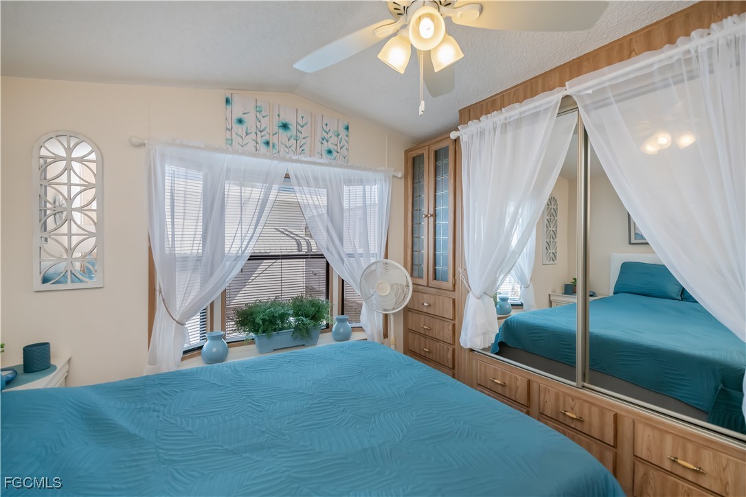 1 Bed ManufacturedHome for Sale in North Fort Myers, photo 20