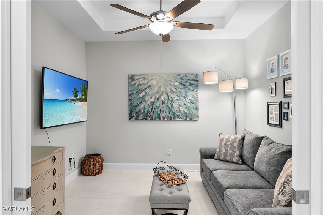 2 Bed Attached for Sale in Naples, photo 20