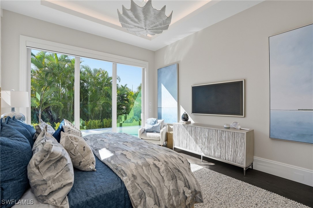 5 Bed Pool Home for Sale in Park Shore, photo 20