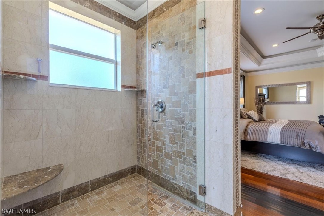 5 Bed SingleFamilyResidence for Sale in Naples, photo 20