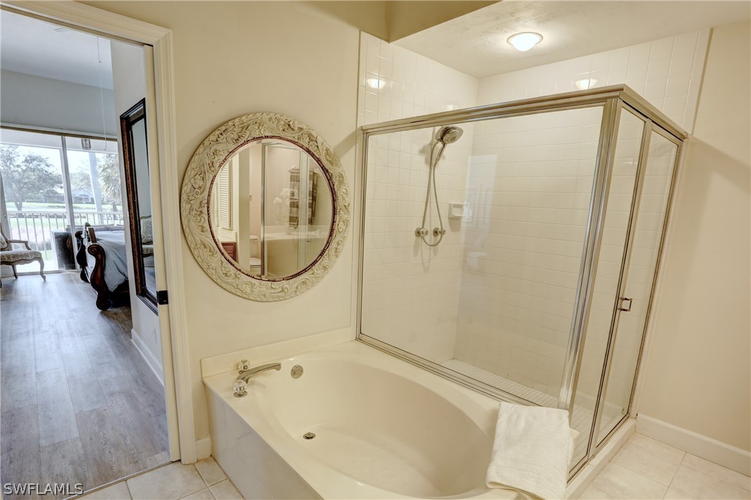 2 Bed Condominium for Sale in Naples, photo 20