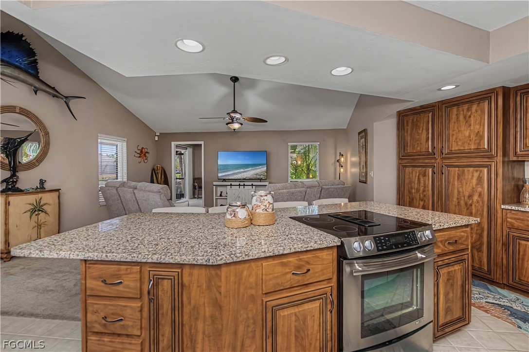 3 Bed Pool Home for Sale in Cape Coral, photo 20