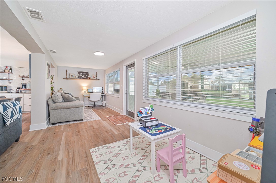 3 Bed Waterfront Home for Sale in Cape Coral, photo 20