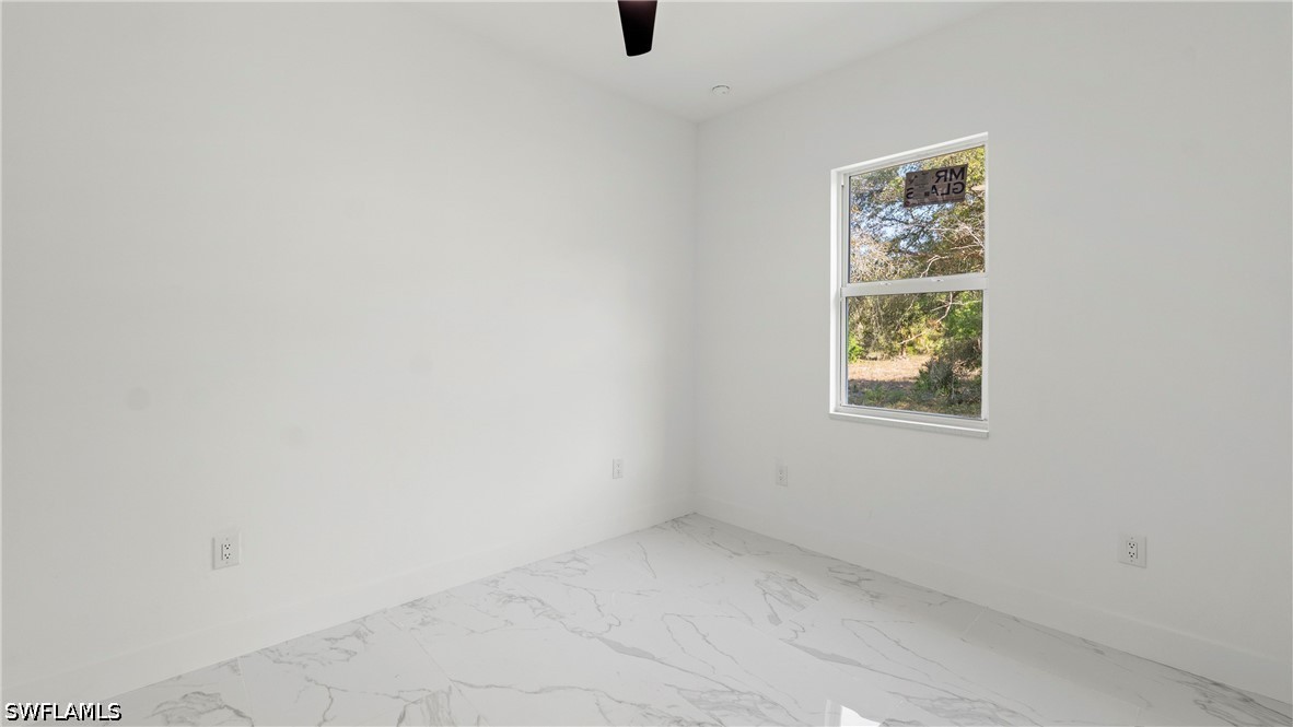 3 Bed SingleFamilyResidence for Sale in Lehigh Acres, photo 20