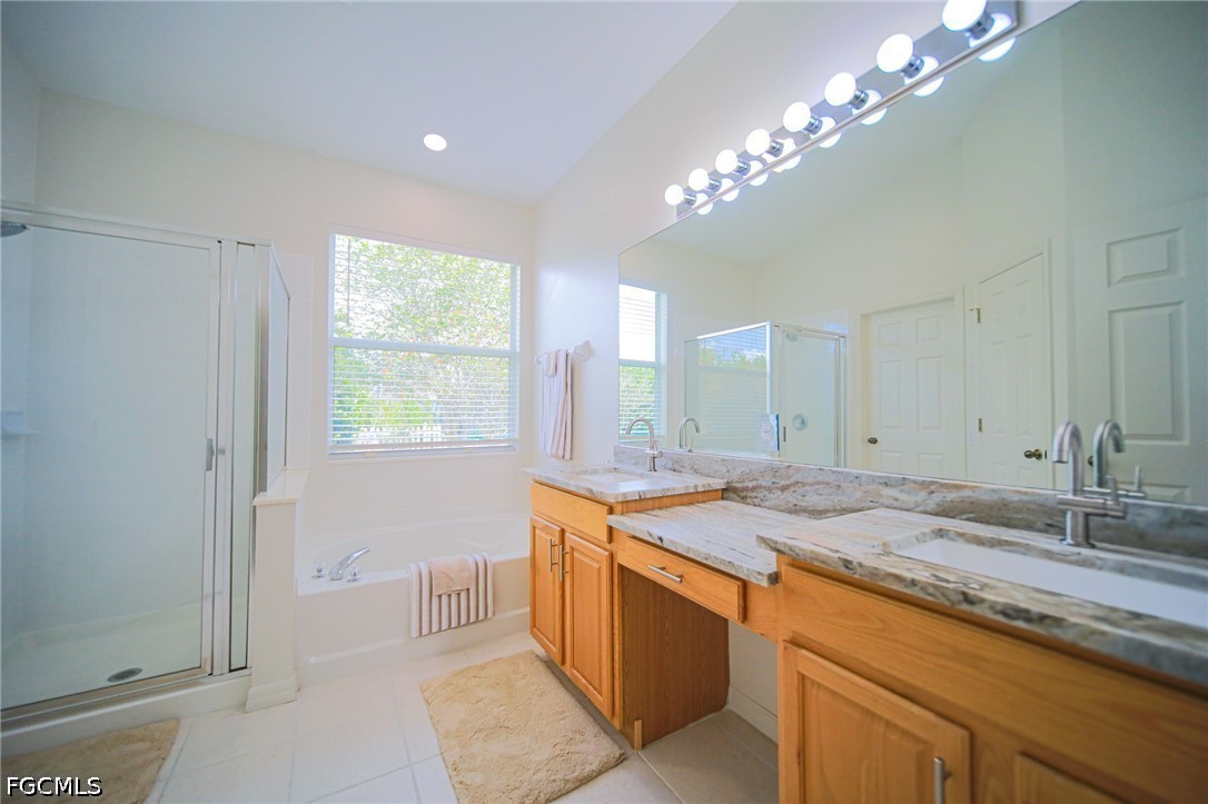 4 Bed SingleFamilyResidence for Sale in Danforth Lakes, photo 20