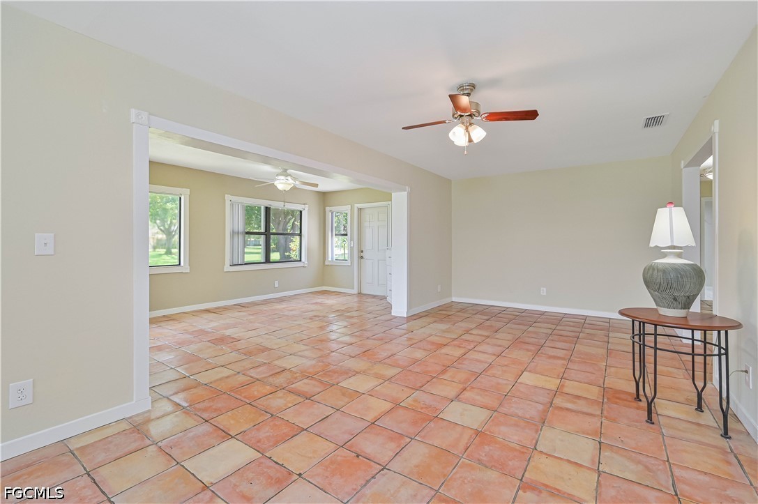 2 Bed Attached for Sale in Fort Myers, photo 20