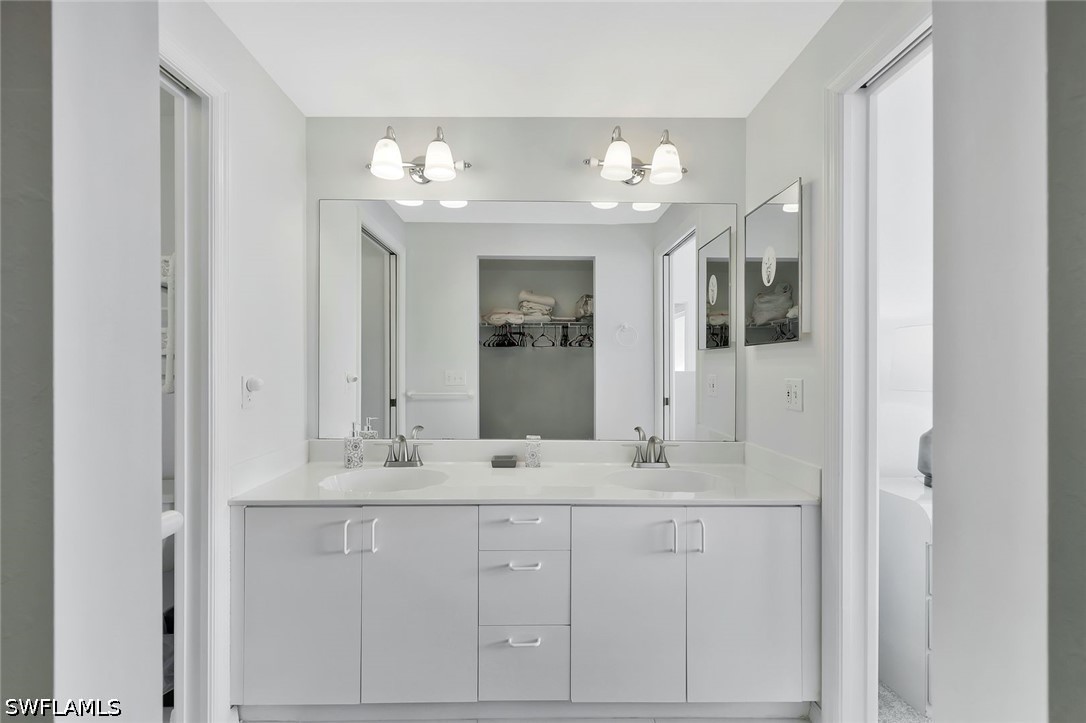 2 Bed Waterfront Home for Sale in Garnet Club, photo 20