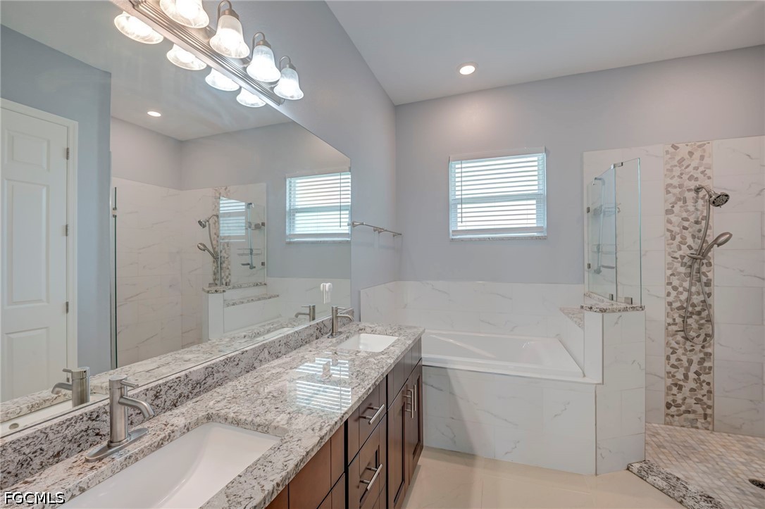 4 Bed SingleFamilyResidence for Sale in Lehigh Acres, photo 20