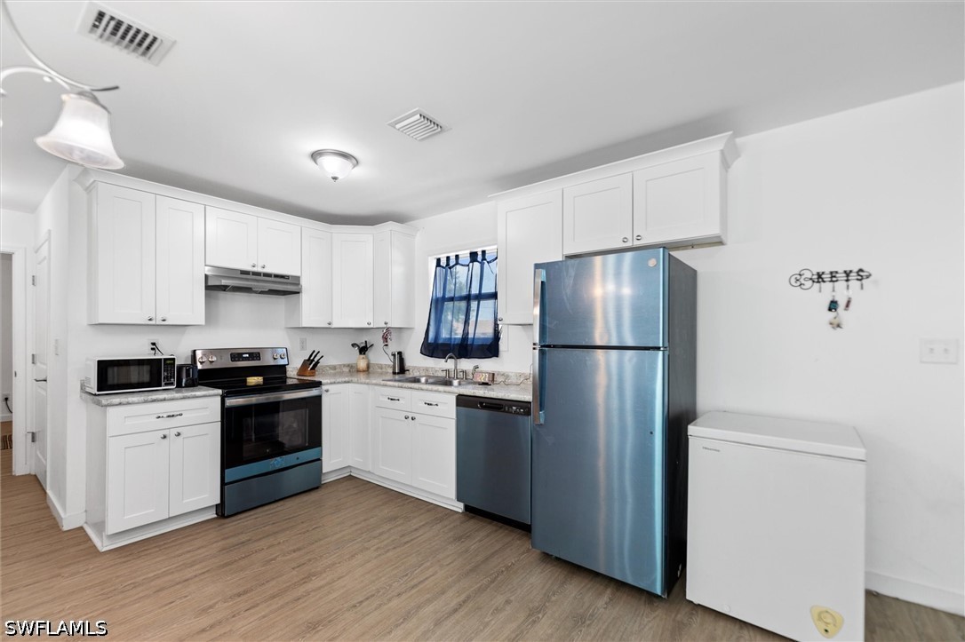 2 Bed ManufacturedHome for Sale in Lake Kelly, photo 20