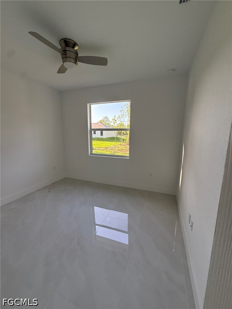 3 Bed SingleFamilyResidence for Sale in Lehigh Acres, photo 20