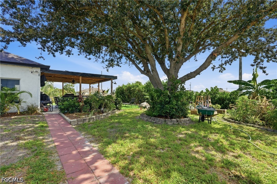 3 Bed Pool Home for Sale in Cape Coral, photo 20