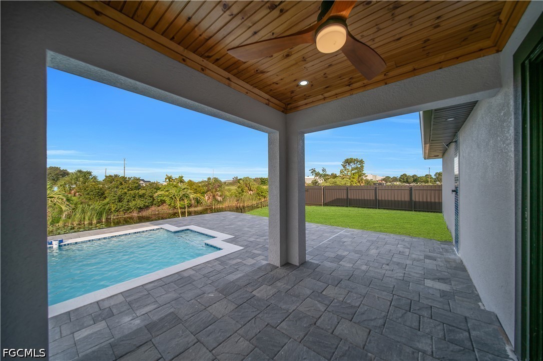 3 Bed Pool Home for Sale in Cape Coral, photo 20