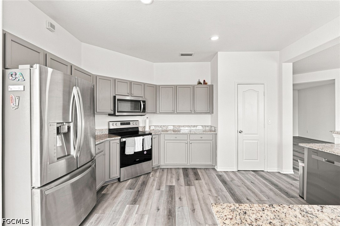 3 Bed SingleFamilyResidence for Sale in Cape Coral, photo 20