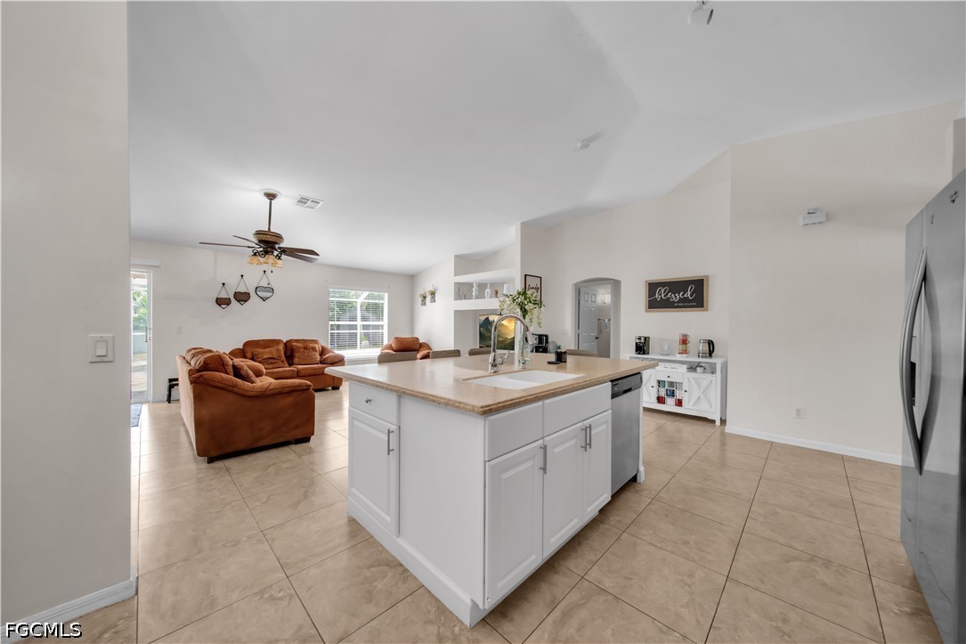 3 Bed Pool Home for Sale in Cape Coral, photo 20