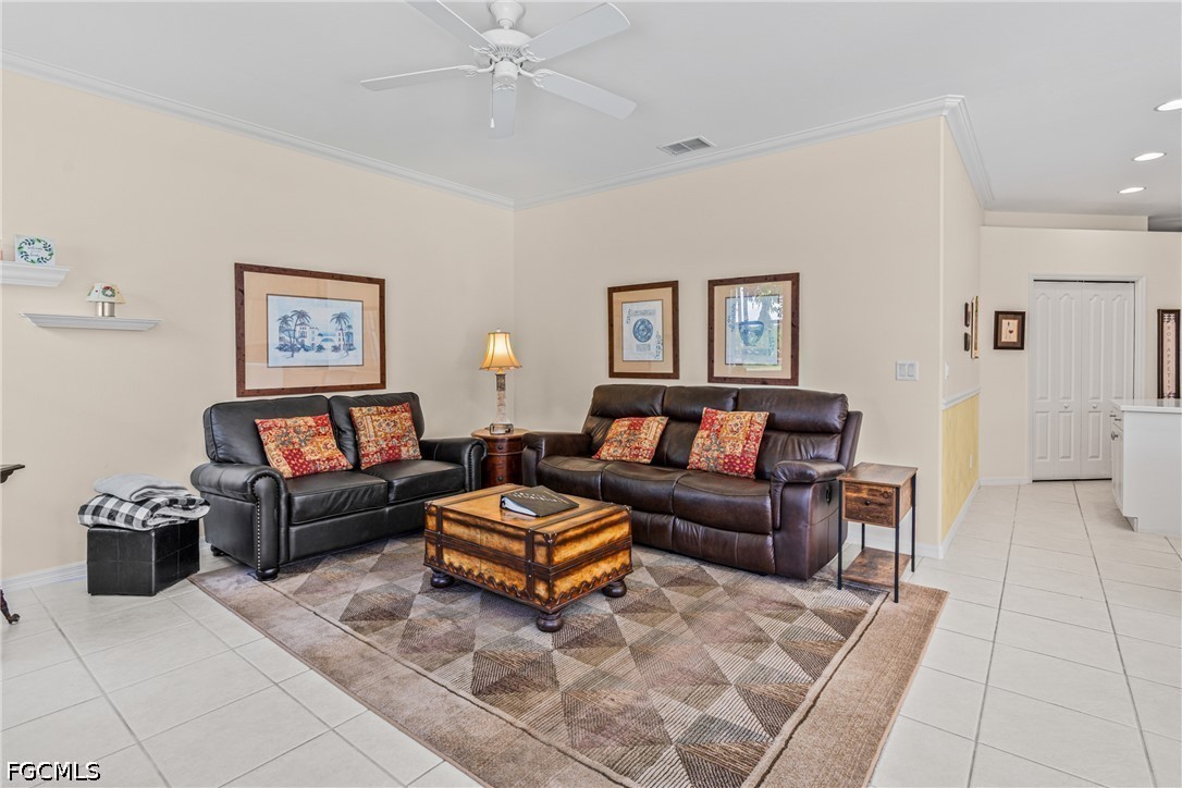 3 Bed Pool Home for Sale in Westminster, photo 20