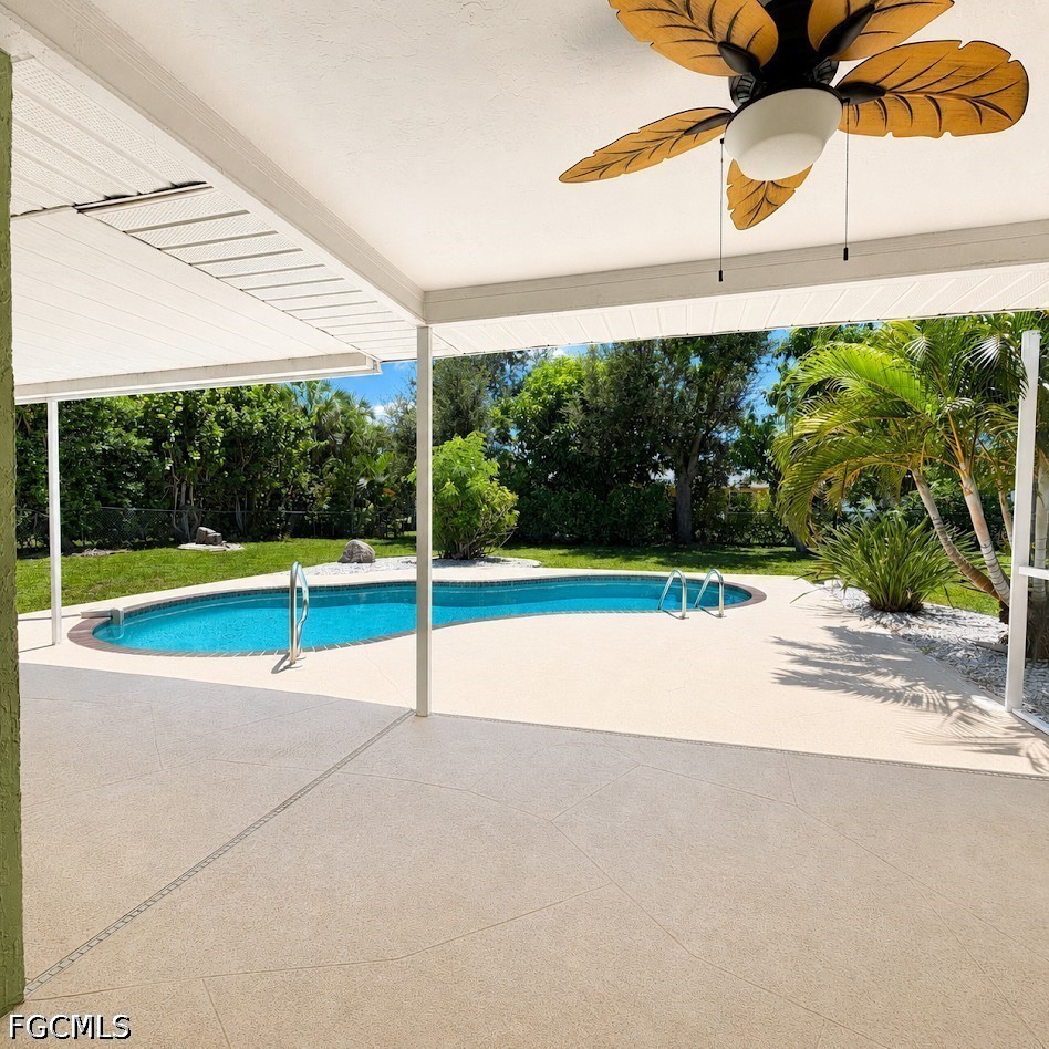 3 Bed Pool Home for Sale in Cape Coral, photo 20