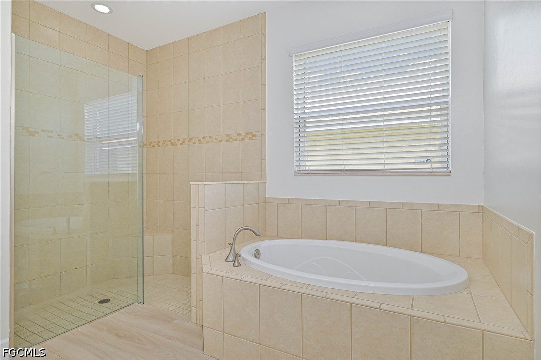 3 Bed Pool Home for Sale in North Fort Myers, photo 20