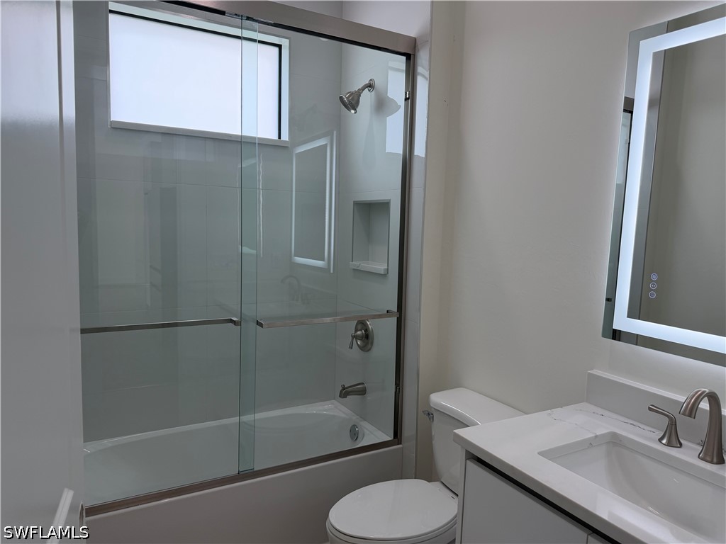 3 Bed SingleFamilyResidence for Sale in Naples, photo 20