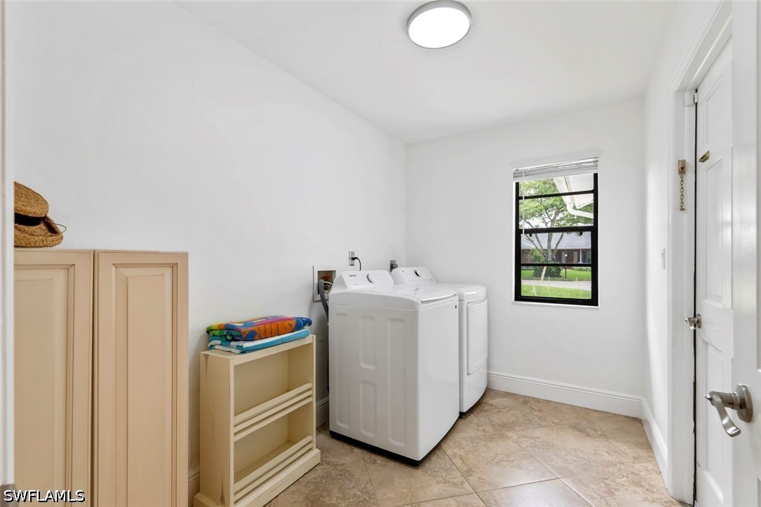 3 Bed Pool Home for Sale in Kings Lake, photo 20