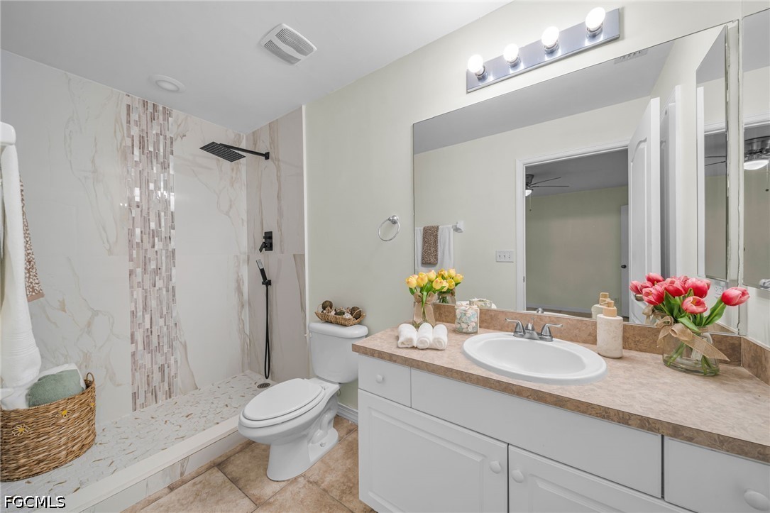 3 Bed SingleFamilyResidence for Sale in Cape Coral, photo 20