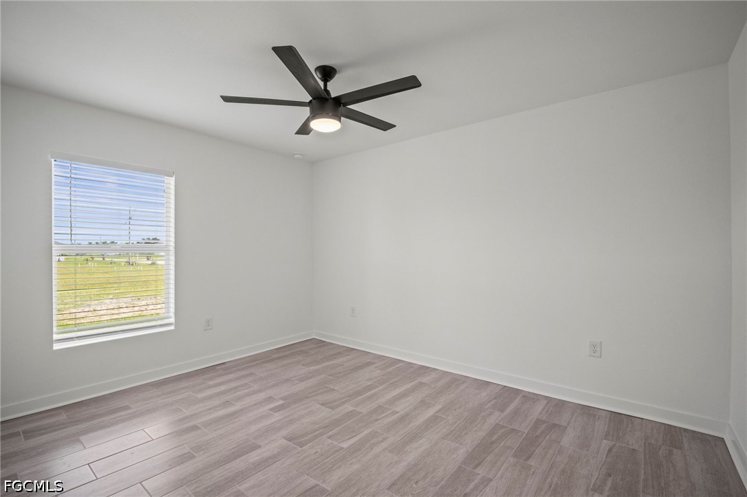 4 Bed SingleFamilyResidence for Sale in Cape Coral, photo 20