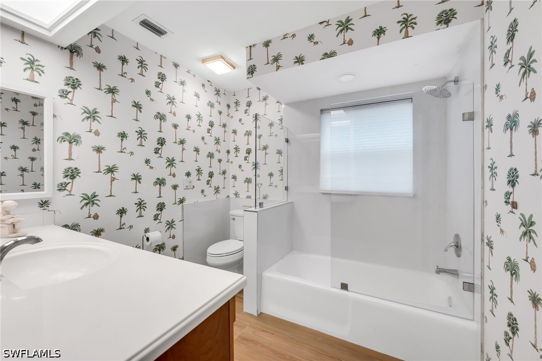3 Bed Pool Home for Sale in Monterey, photo 20