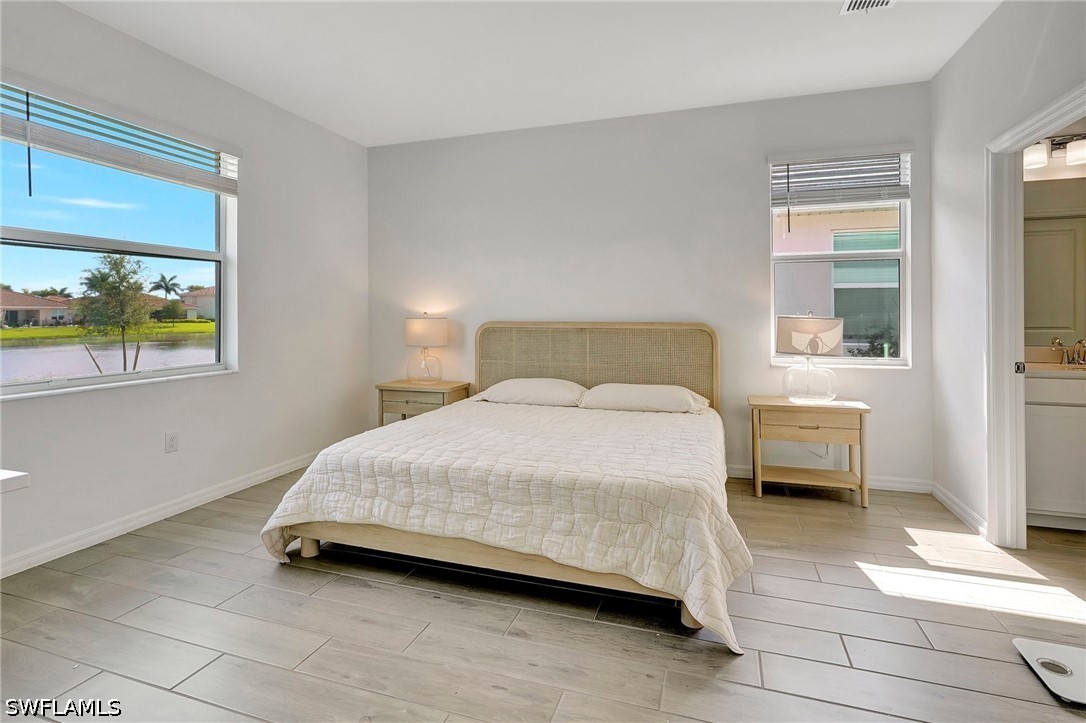 4 Bed SingleFamilyResidence for Sale in Naples, photo 20