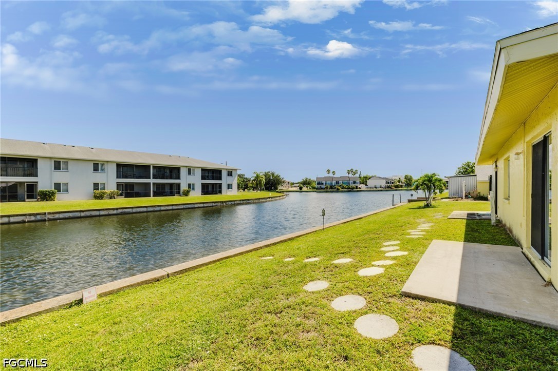 2 Bed Waterfront Home for Sale in Cape Coral, photo 20