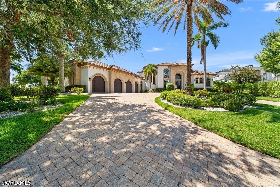 5 Bed Pool Home for Sale in Moorings, photo 20