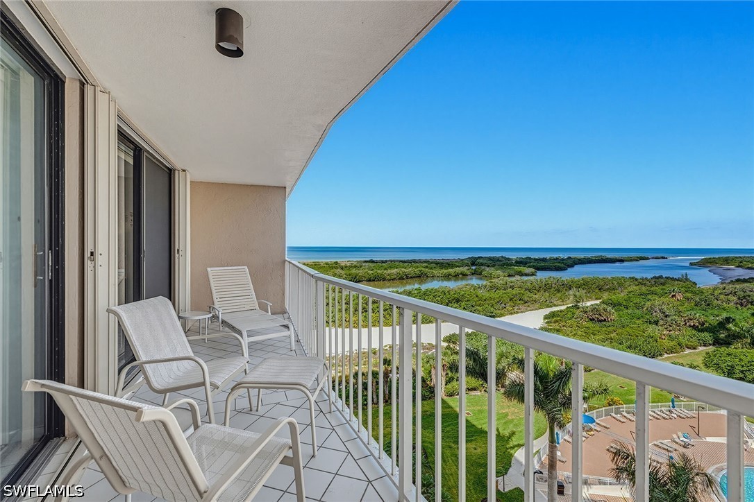 2 Bed Waterfront Home for Sale in Marco Island, photo 20