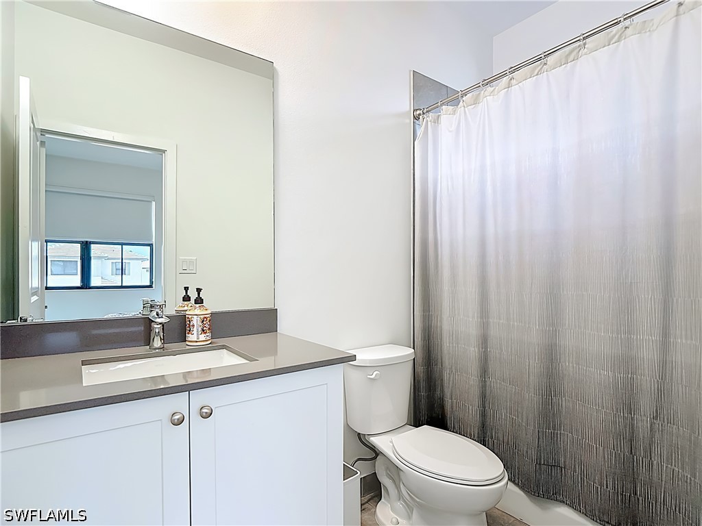 4 Bed Waterfront Home for Sale in Silverwood, photo 20