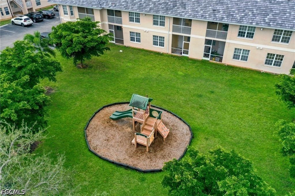 2 Bed Condominium for Sale in Fort Myers, photo 20
