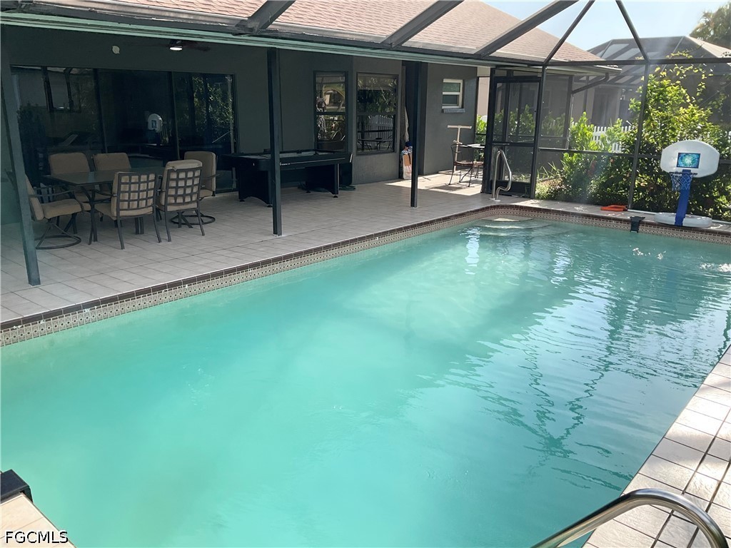 3 Bed Pool Home for Sale in Cape Coral, photo 20