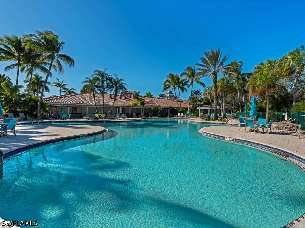 3 Bed Pool Home for Sale in Island Walk, photo 20