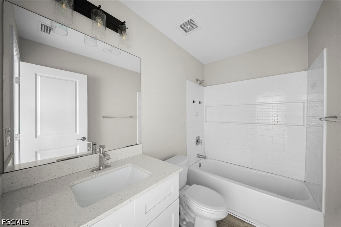 4 Bed SingleFamilyResidence for Sale in Cape Coral, photo 20