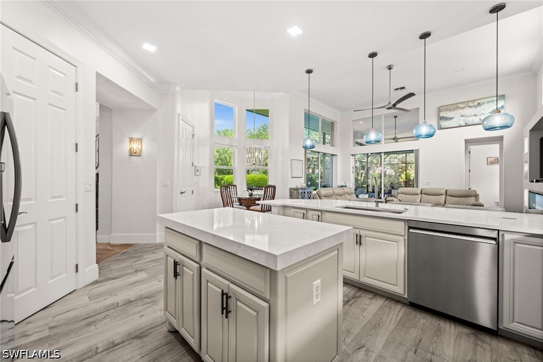 5 Bed SingleFamilyResidence for Sale in Belle Lago, photo 20