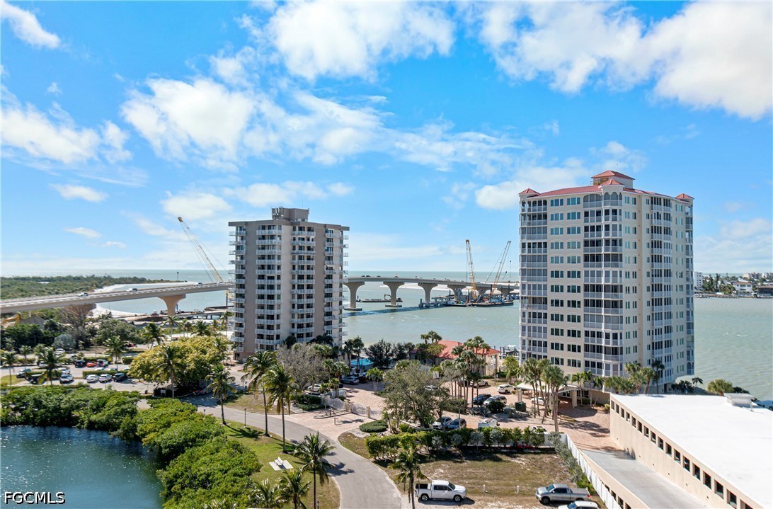 1 Bed Waterfront Home for Sale in Bonita Springs, photo 20